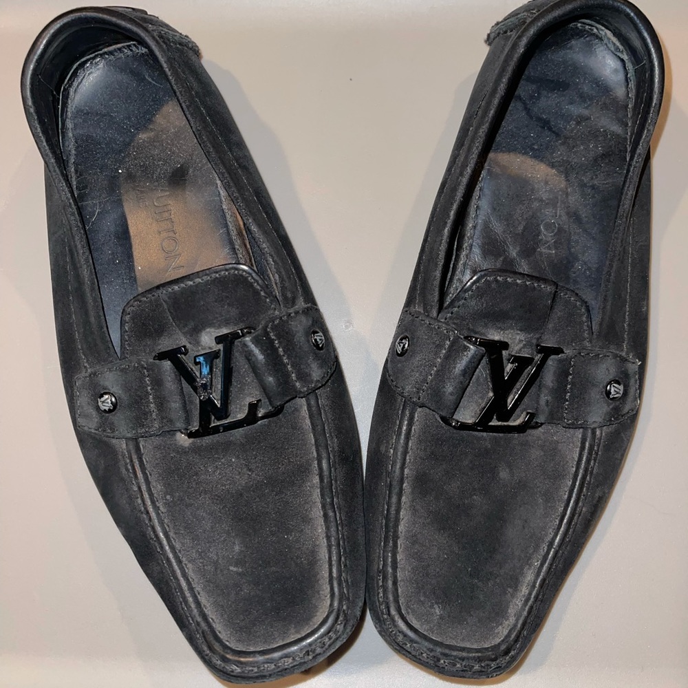 MAKE AN OFFER 🖤 Louis Vuitton Loafers